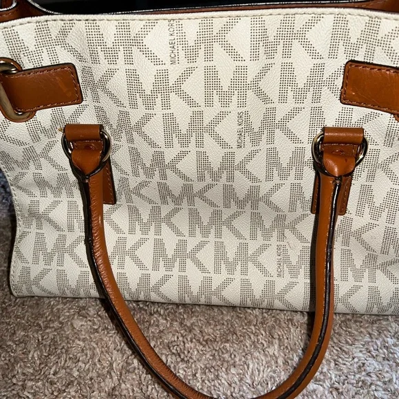 Michael Kors Handbag- Tan/white - Picture 2 of 3